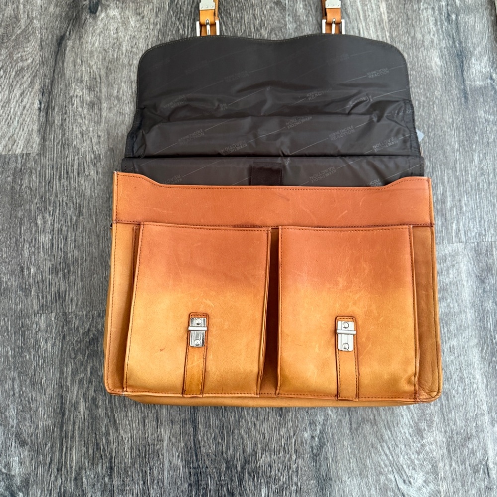 Kenneth Cole Reaction R-tech Leather Portfolio Laptop Computer Case Bag 15" Tan - Picture 6 of 6